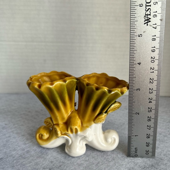 Small Japanese Vase - Picture 5 of 7